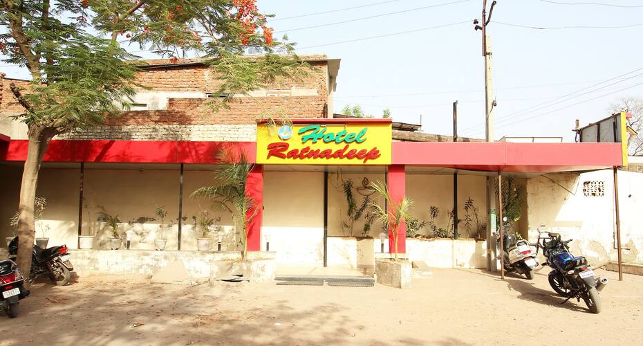 Hotel Ratna Deep, Ahmedabad 1